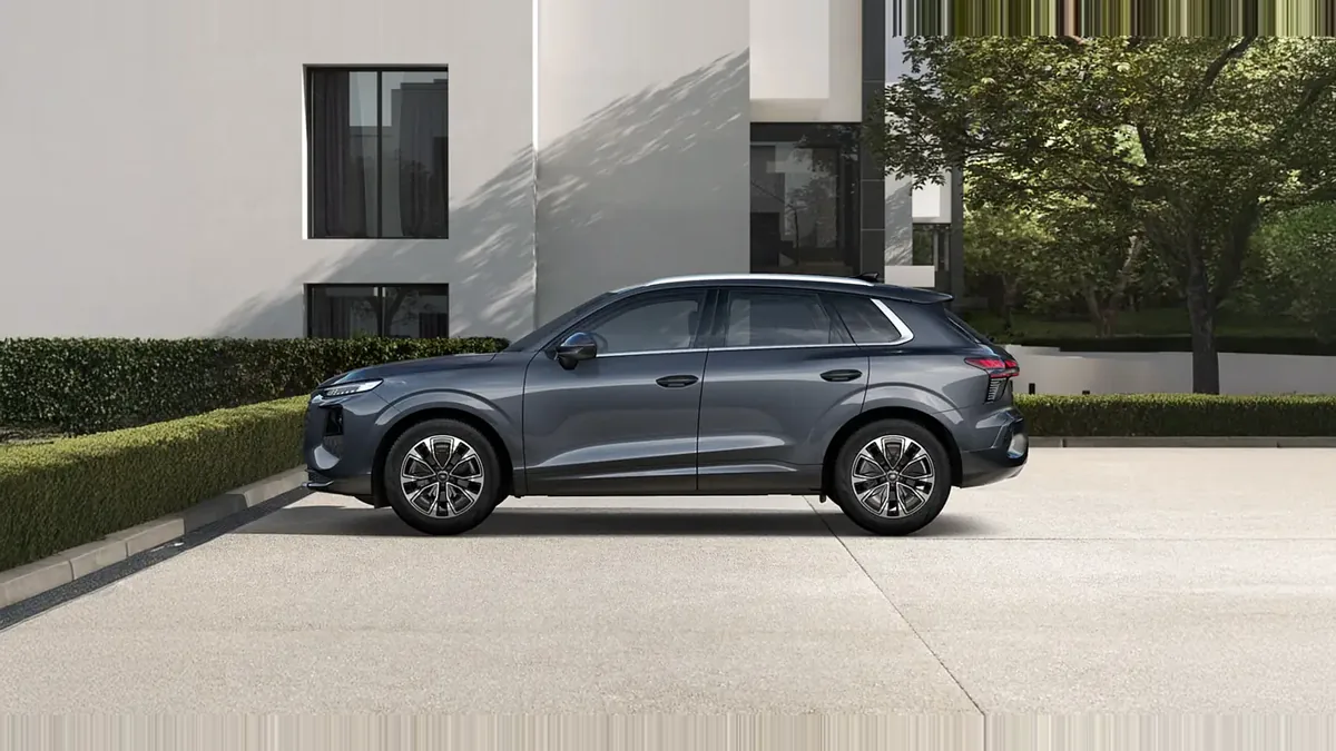 Audi Q3 Advanced TDI 110 kW S Tronic en renting en Barcelona — Trasera