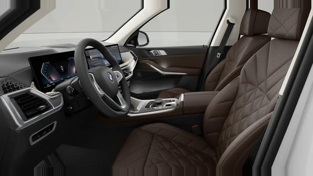 BMW X7 xDrive40i en renting en Barcelona — Interior