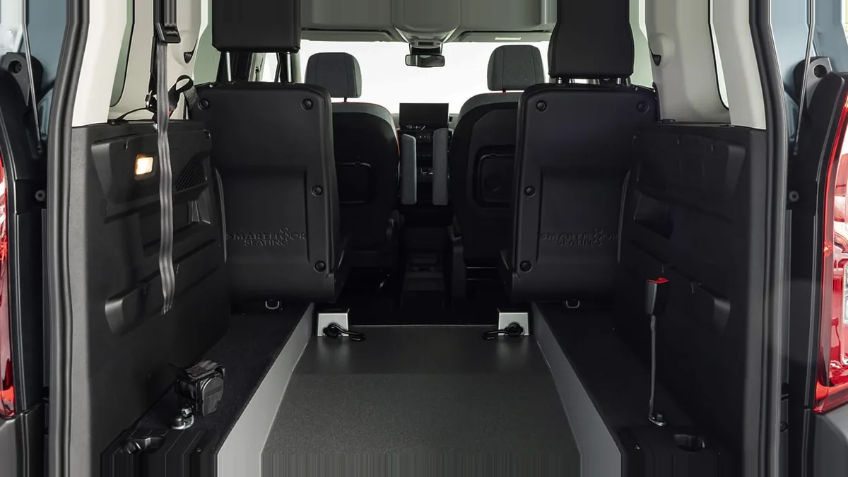 Citroën Berlingo Talla M BlueHDi 100 YOU L1 N1 Adaptado en renting en Barcelona — Delantera