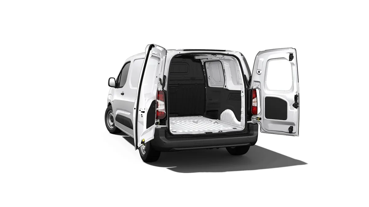 Citroën Berlingo Talla M BlueHDI 100cv van en renting en Barcelona — Trasera