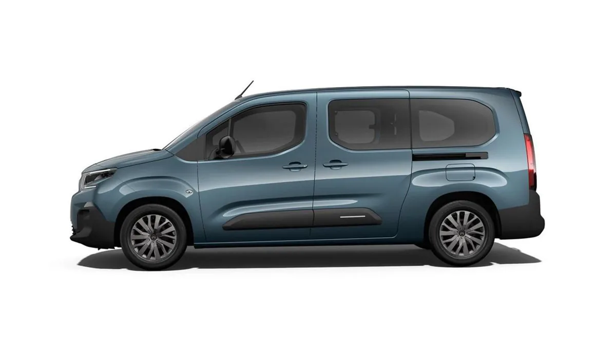 Citroën Berlingo Talla XL BlueHDi 100 YOU L2 N1 Adaptado en renting en Barcelona — Interior