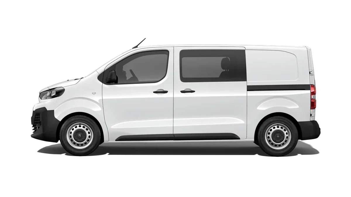Citroën Jumpy Doble Cabina Plegable Talla M BlueHDi 120 S&S en renting en Barcelona — Trasera