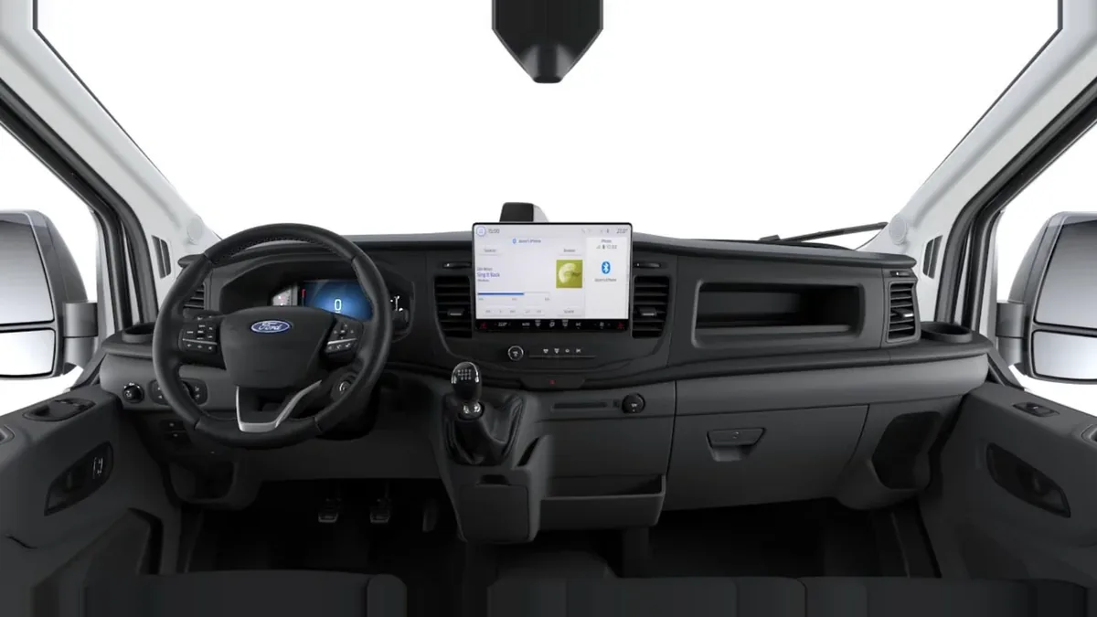 Ford TRANSIT 350 L3 Trend N1 EcoBlue 96kW FWD en renting en Barcelona — Interior