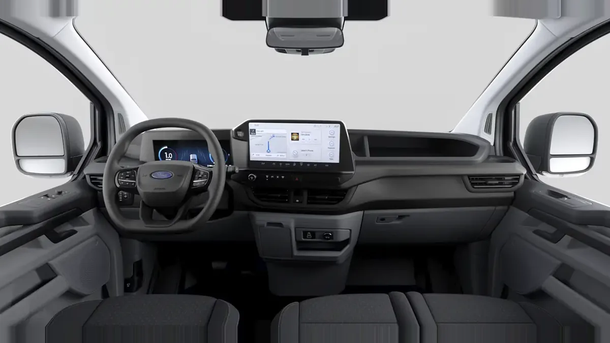 Ford Transit Custom Kombi 2.0 EcoBlue 136CV 320 L2 Trend II en renting en Barcelona — Delantera