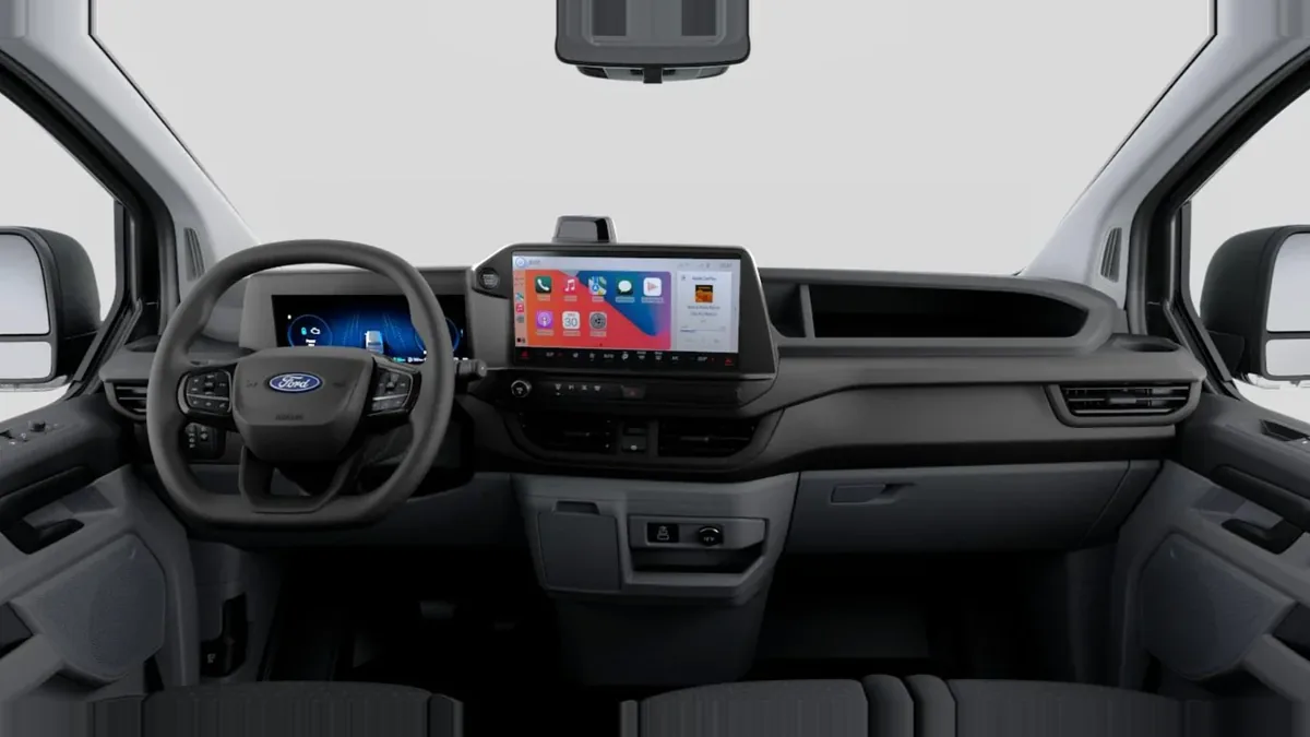 Ford TRANSIT Kombi 2.5 Duratec PHEV 171 340 L1 Trend en renting en Barcelona — Interior