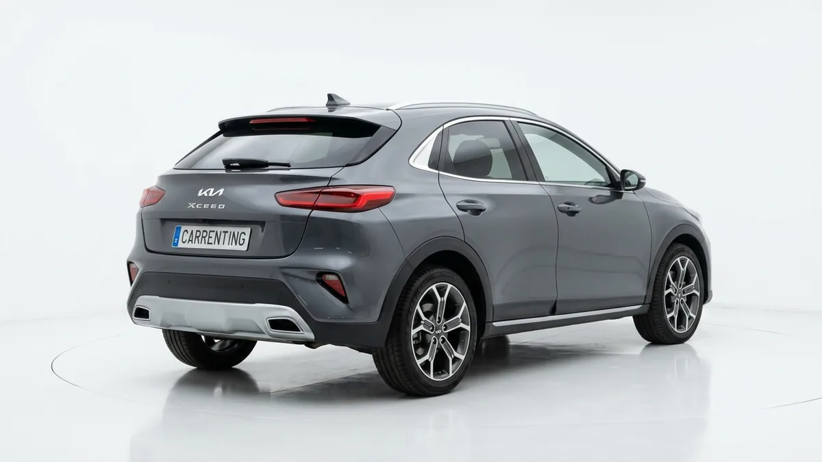 Kia XCeed 1.0 MHEV Drive 85kW (115CV) DCT en renting en Barcelona — Trasera