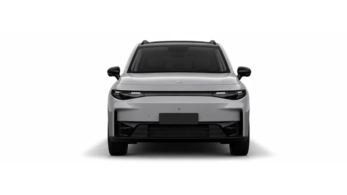 Leapmotor C10 REEV 28.4 kWh Style AT en renting en Barcelona — Interior