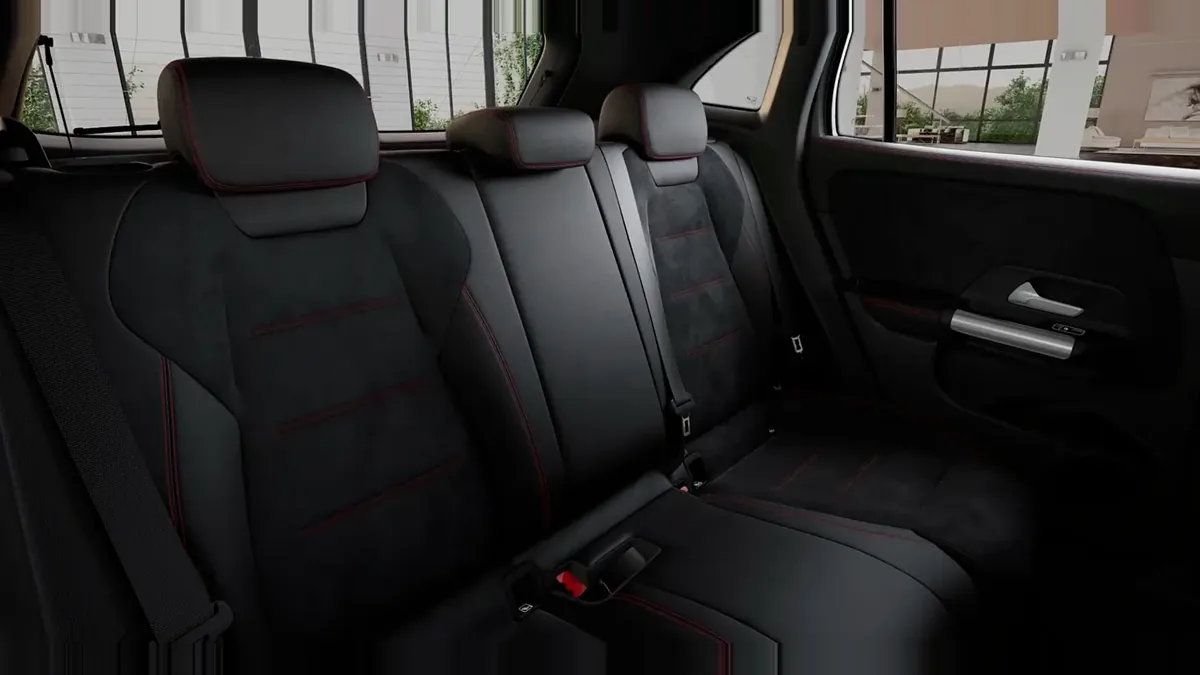 Mercedes-Benz GLA 200d ATH en renting en Barcelona — vista 6