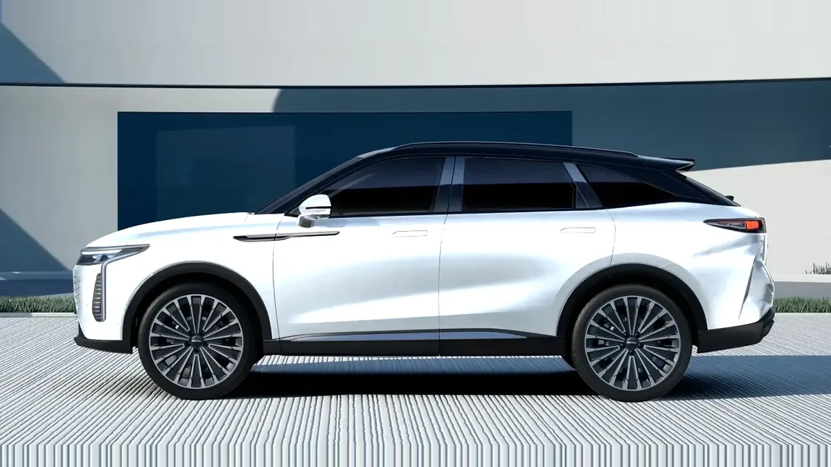 Omoda 9 1.5 TGDI Híbrido Premium 537CV en renting en Barcelona — Lateral