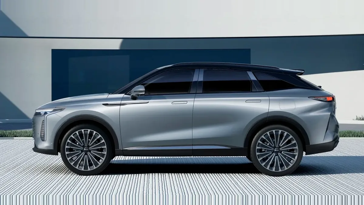 Omoda 9 1.5 TGDI Híbrido Premium 537CV en renting en Barcelona — Delantera