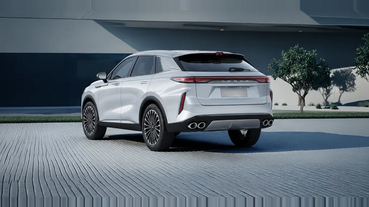 Omoda 9 SHS Premium 1.5 TGDI 3DHT 395kW (537CV) AWD en renting en Barcelona — Trasera