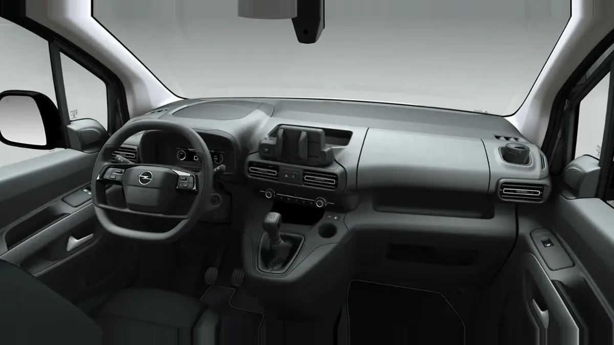Opel Combo-e Cargo M 800kg en renting en Barcelona — Trasera