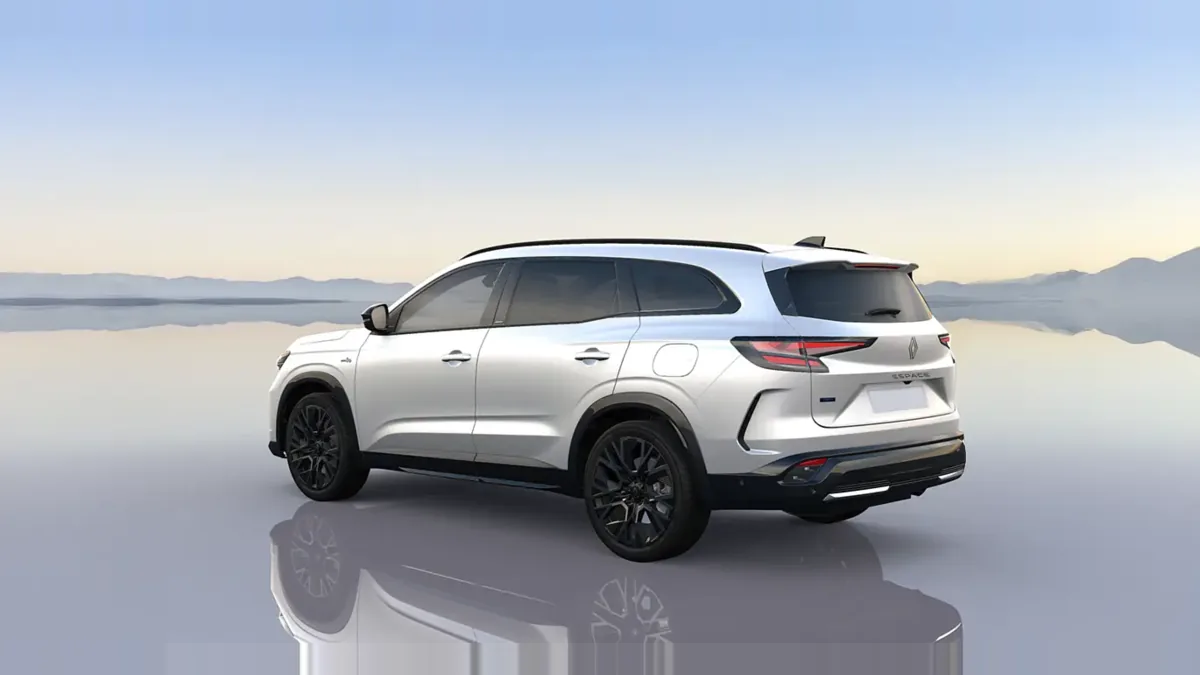 Renault Espace Espirit Alpine Full Hybrid E-Tech 146kW 7p en renting en Barcelona — Interior