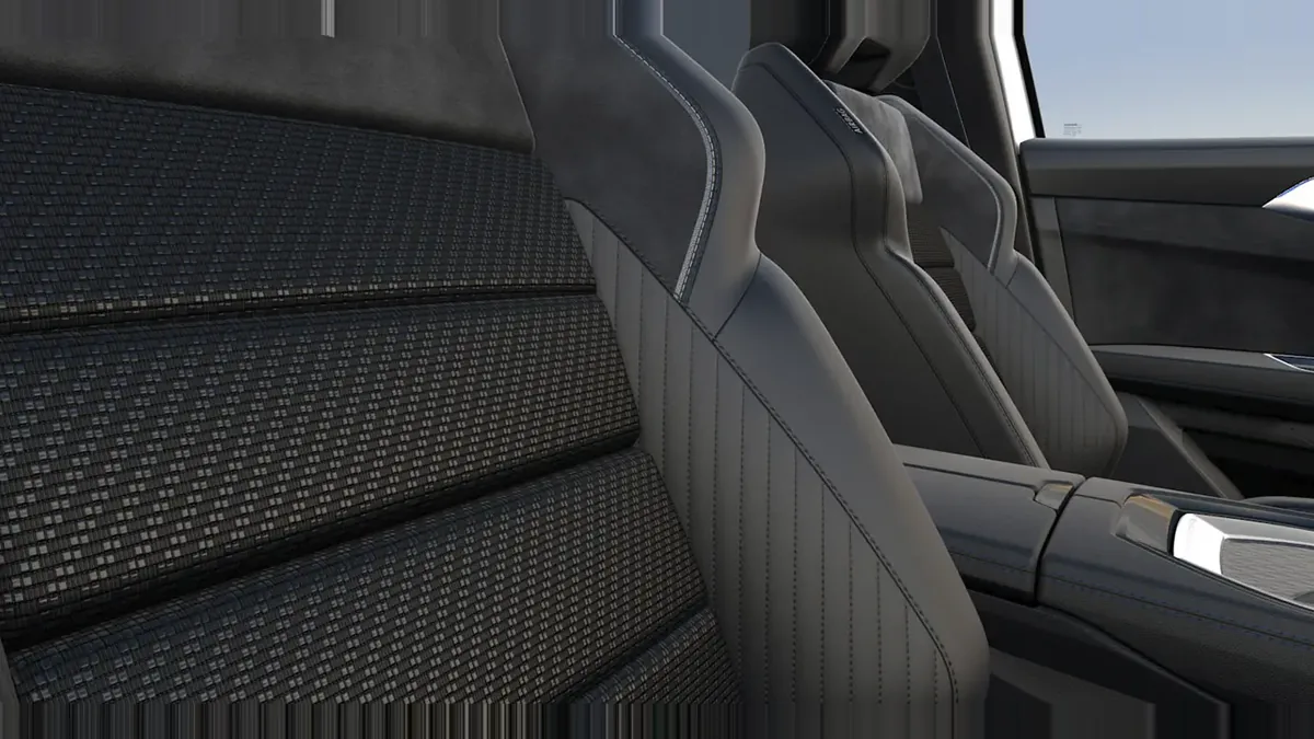 Renault Espace Espirit Alpine Full Hybrid E-Tech 146kW 7p en renting en Barcelona — vista 7