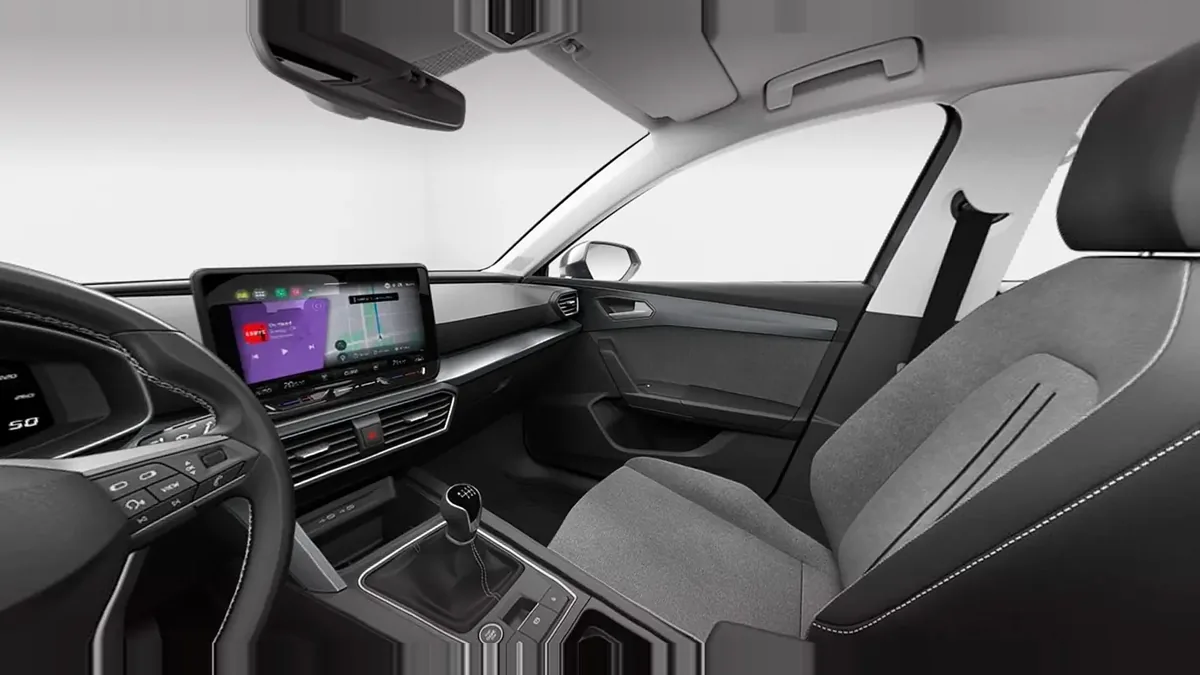 SEAT León 2.0 TDI CR St&Stp XL Fleet Pack en renting en Barcelona — Interior