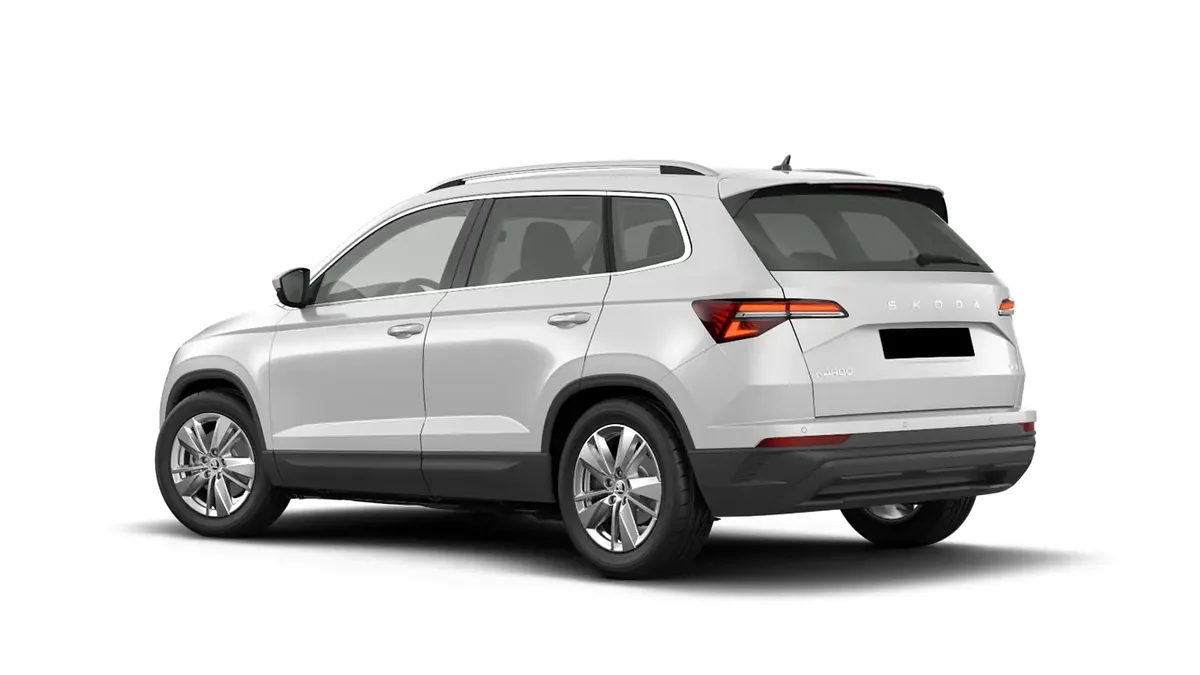Škoda Karoq Selection 2.0 TDI 150cv 4x4 DSG en renting en Barcelona — Delantera