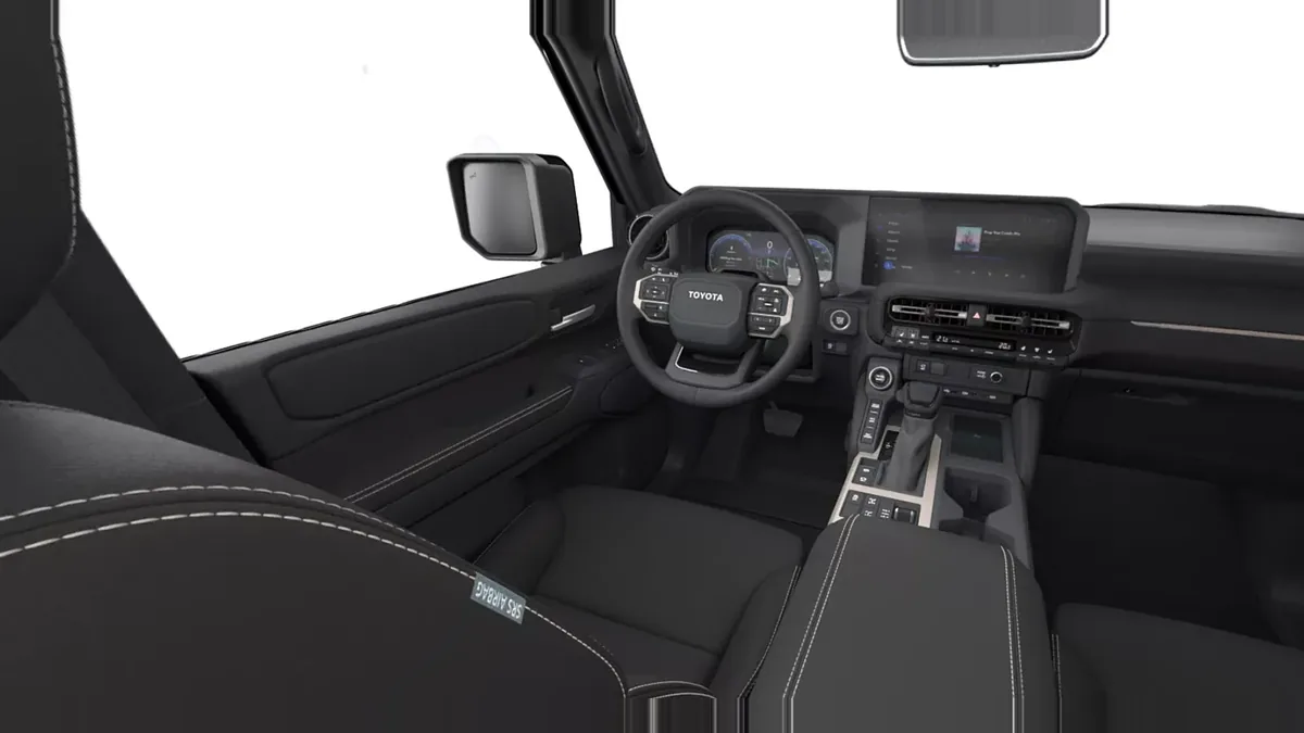 Toyota Land Cruiser 250 Hybrid 48V VX en renting en Barcelona — Interior